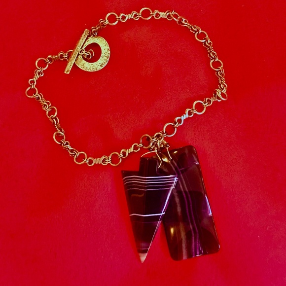 Chic Black Polished Arrowhead Pendant Gold Chain - Picture 1 of 8